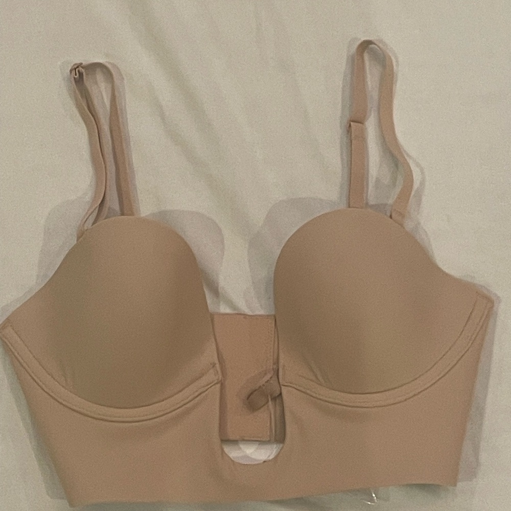 Skims Deep Plunge Shapewear Bra - Clay